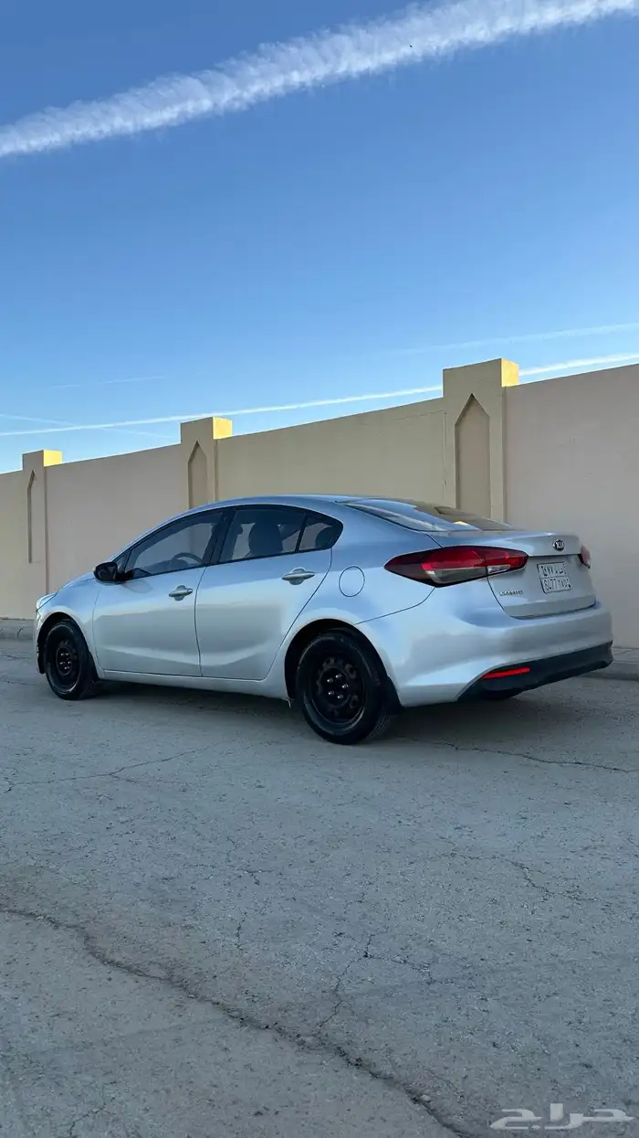 سيراتو 2017 ستاندر ممشي قليل نظيفه جدآ 22