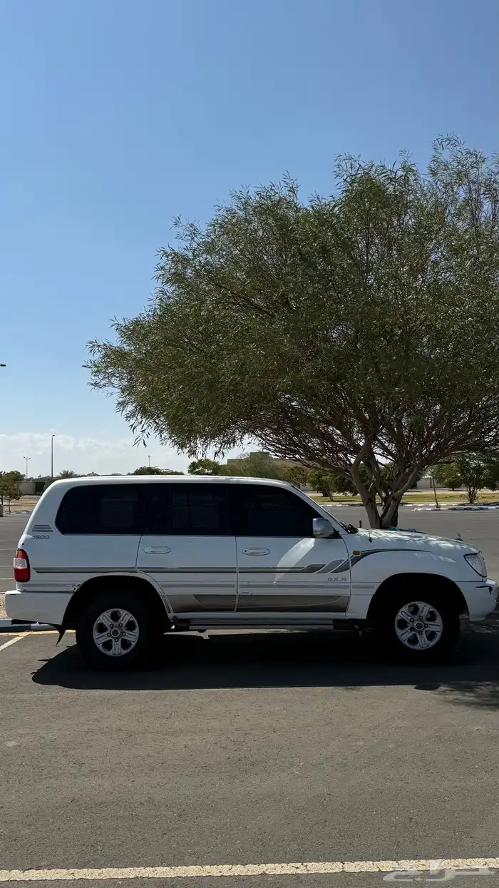 لاندكروزر 2006 gxr 3