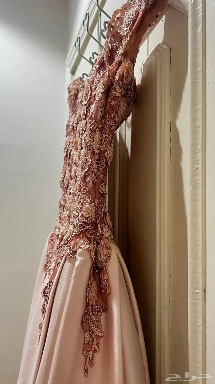 فستان عروسة ملكه فخم جدا 9