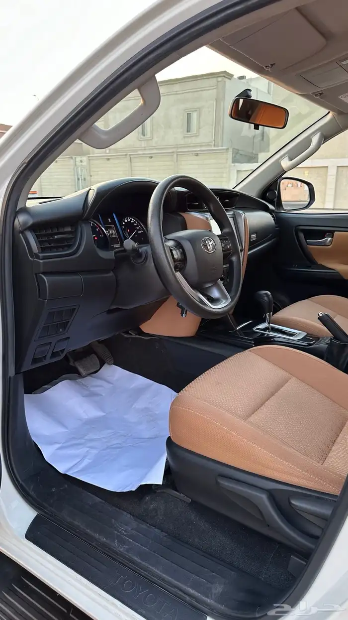 فورتشنر مديل 2022 - 4 سلندر - دبل 25