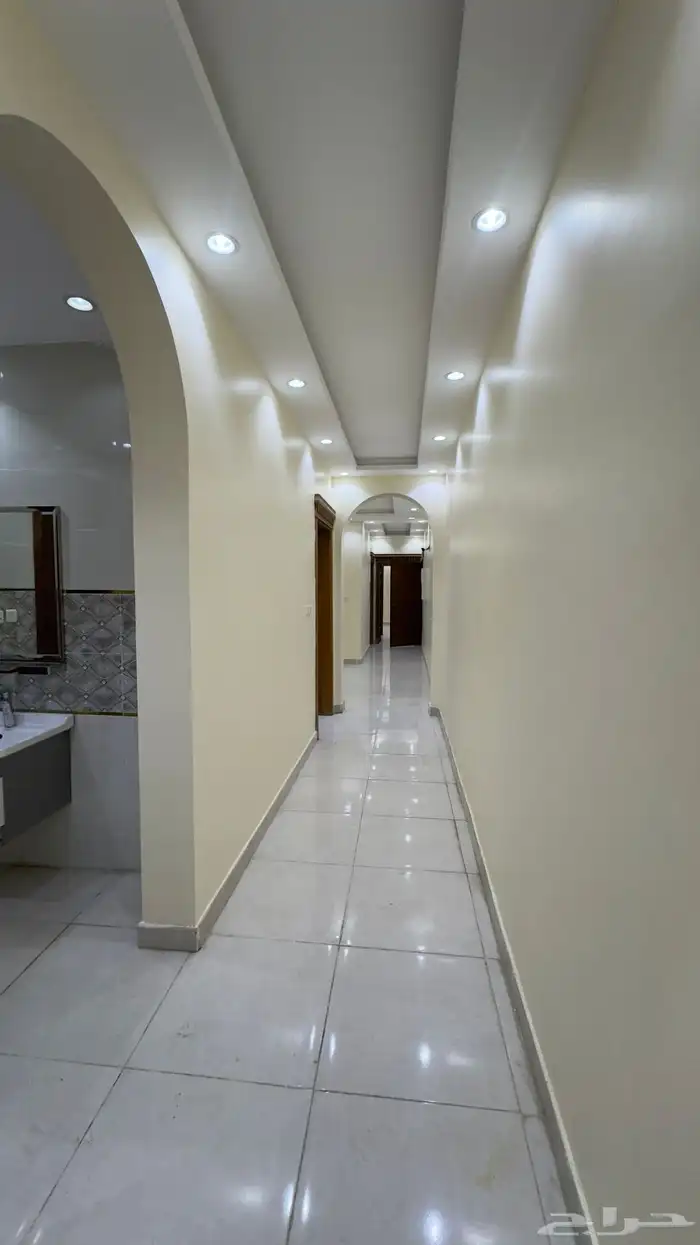 شقة للاجار حي الفضيلة 7