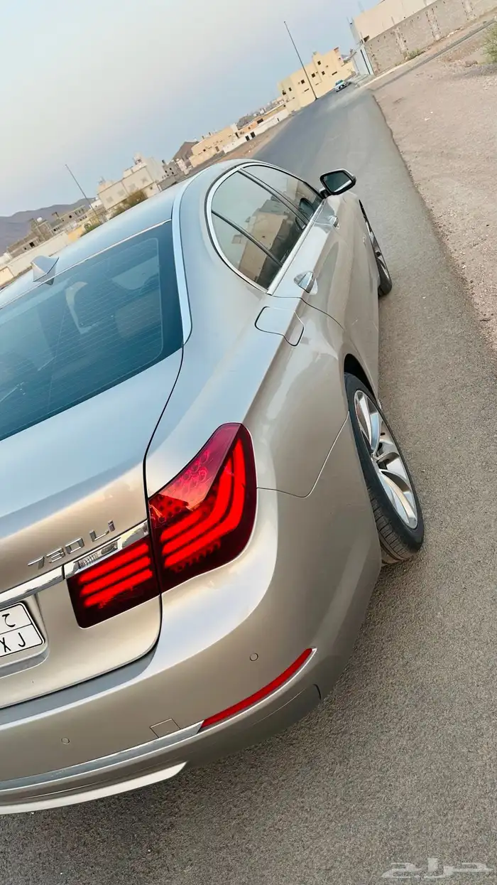 BMW-730Li ممشى قليل 2015 0