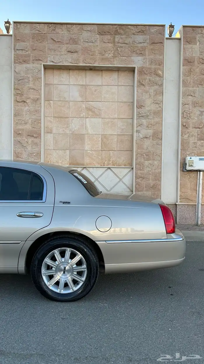 تاون كار 2011 نظيف 5