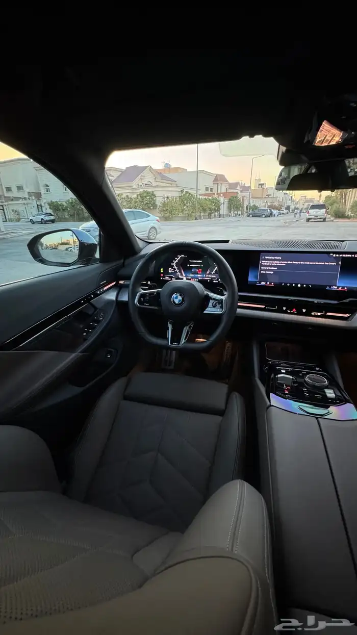 بي ام دبليو 5 سيريس 8