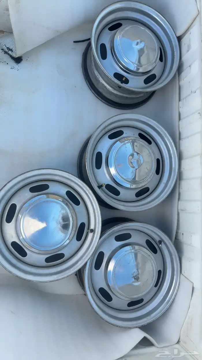 لبيع جنوط 15 دوج  يركبونها على هايلوكس 1