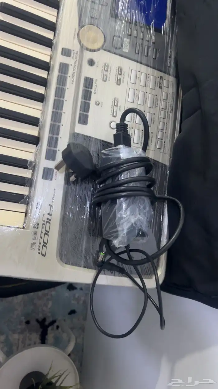 اروق يماها 1000 للبيع معها شاحن وشنطة 5