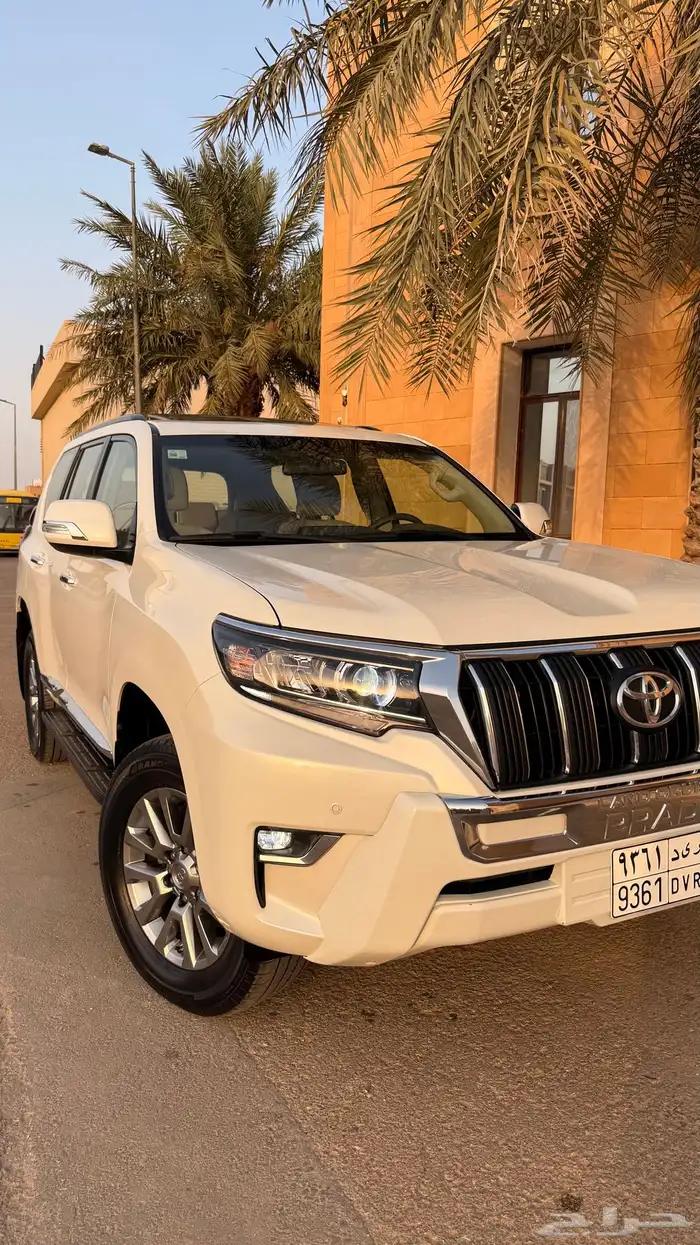 تايوتا برادو 2021 لؤلؤي GXR خليجي 6V إسبير علاق فتحة سقف 8