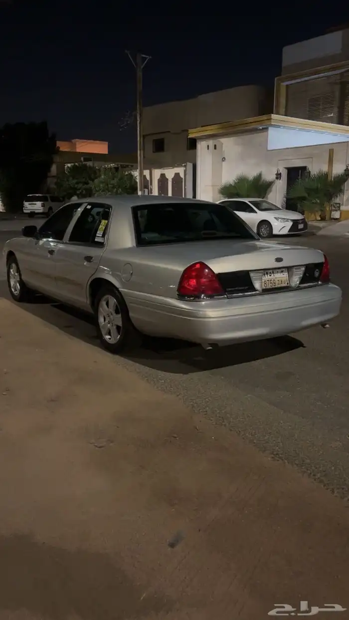 فورد فكتوريا2011 بدل 0