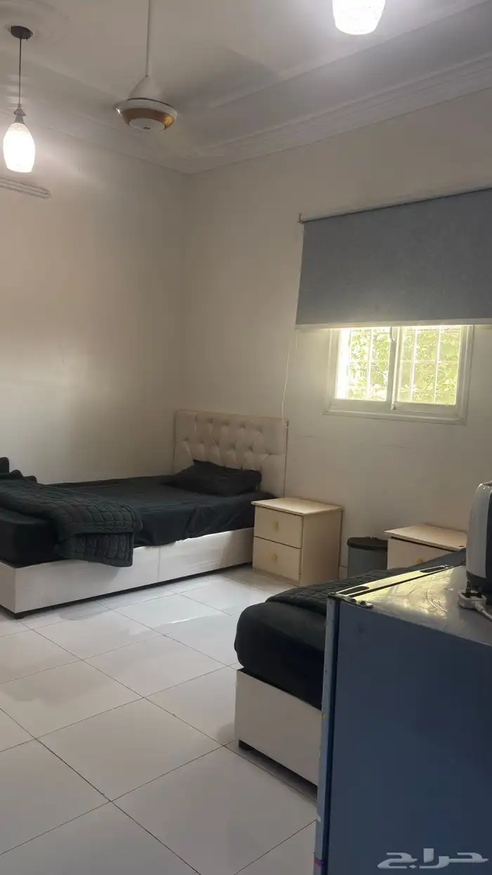 2 شقة للإيجار. (مؤثثب1100 شهري وبلاط1300شهري -محايل -الحزام 9