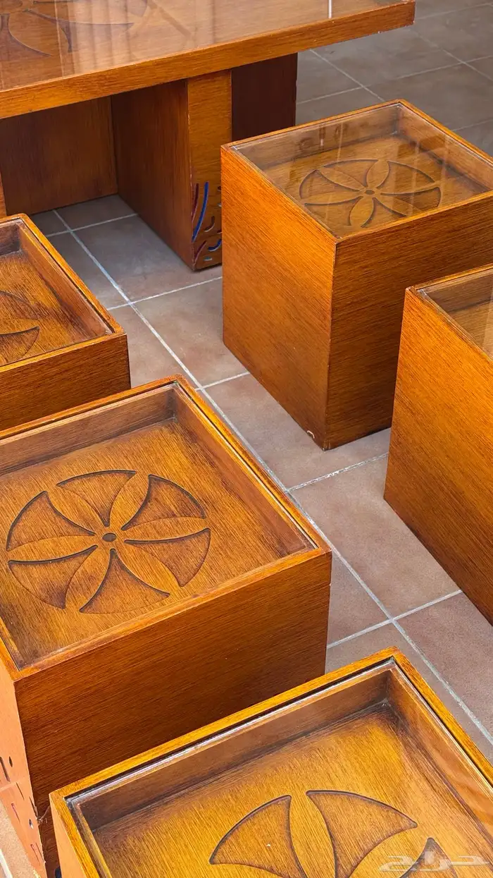 طاولة ضيافة مجالس كبيرة مع طاولات تقديم صغيرة 8