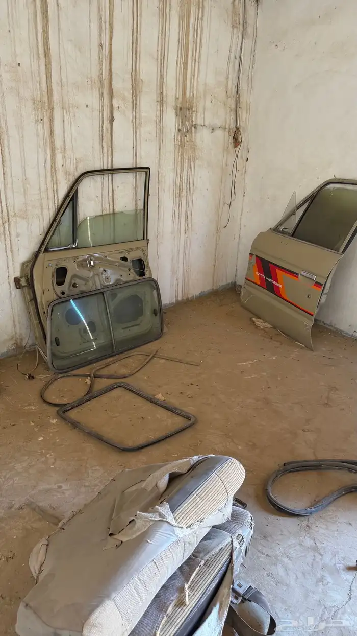 قطع غيار صلون قديم  قديم  المديل اربعه وثمانين 7