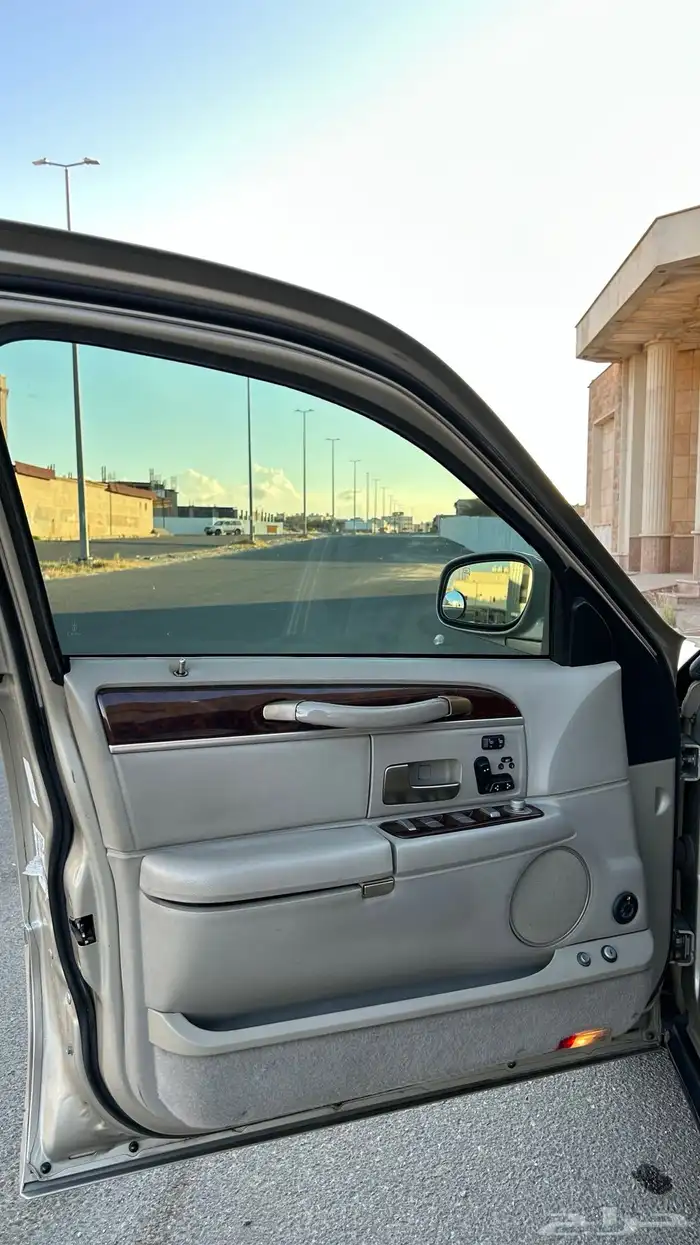 تاون كار 2011 نظيف 7