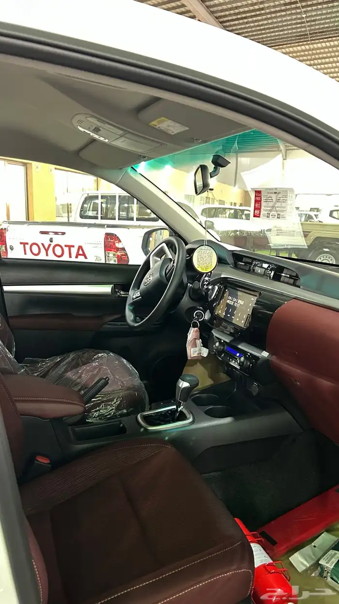 هايلوكس أتوماتيك بنزين فل كامل بدون دبل 2025 بأقل سعر 5