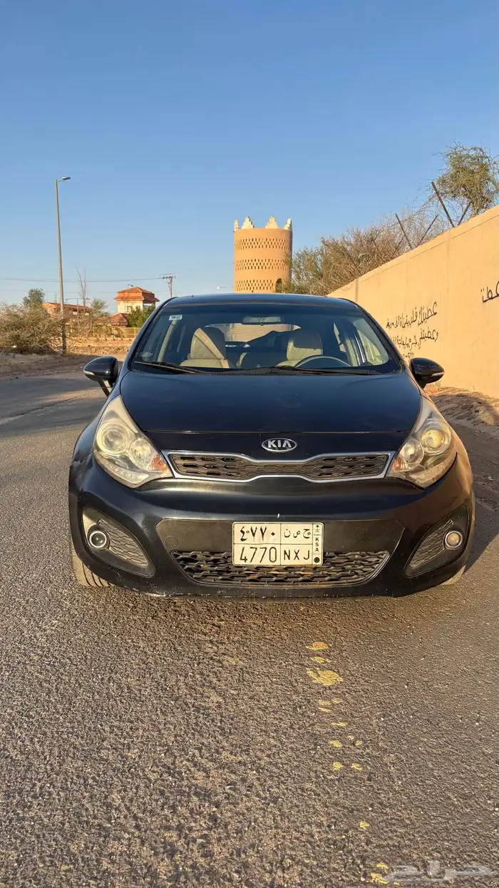 سيارة كيا للبيع 1