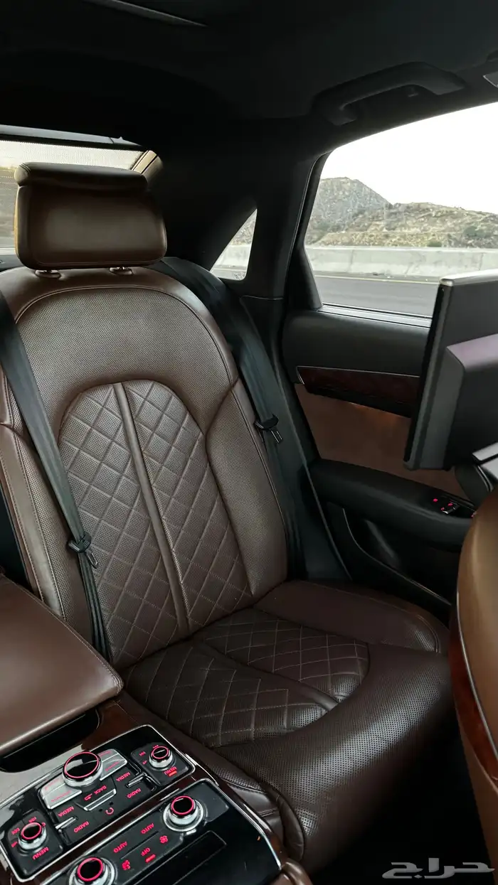 اوديA8L 2013ممشى قليل 23