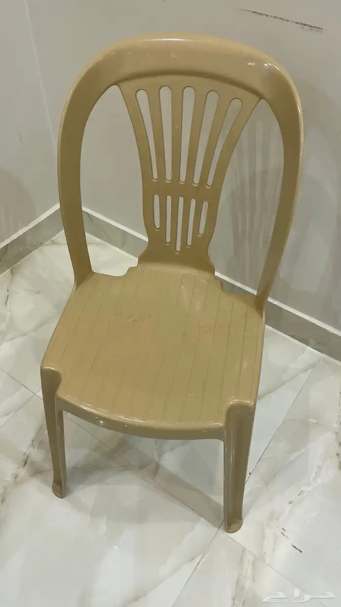 كراسي بلاستيك 0
