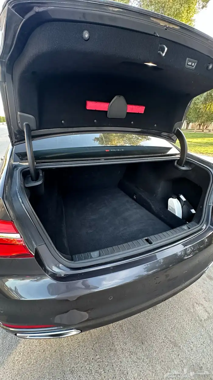 للبيع بي ام 730 Li موديل 2018 منوة المستخدم 45