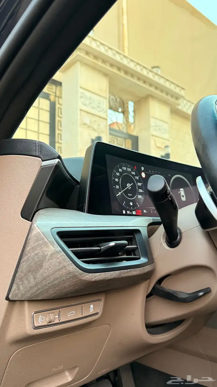 كيا K8 2022 ( بنزين) v6 فل كامل 7