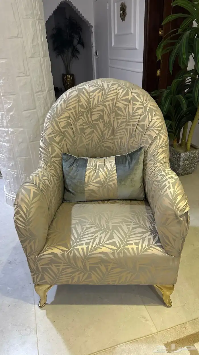 كنب 7 قطع اربع صغار وثلاث كبار 2