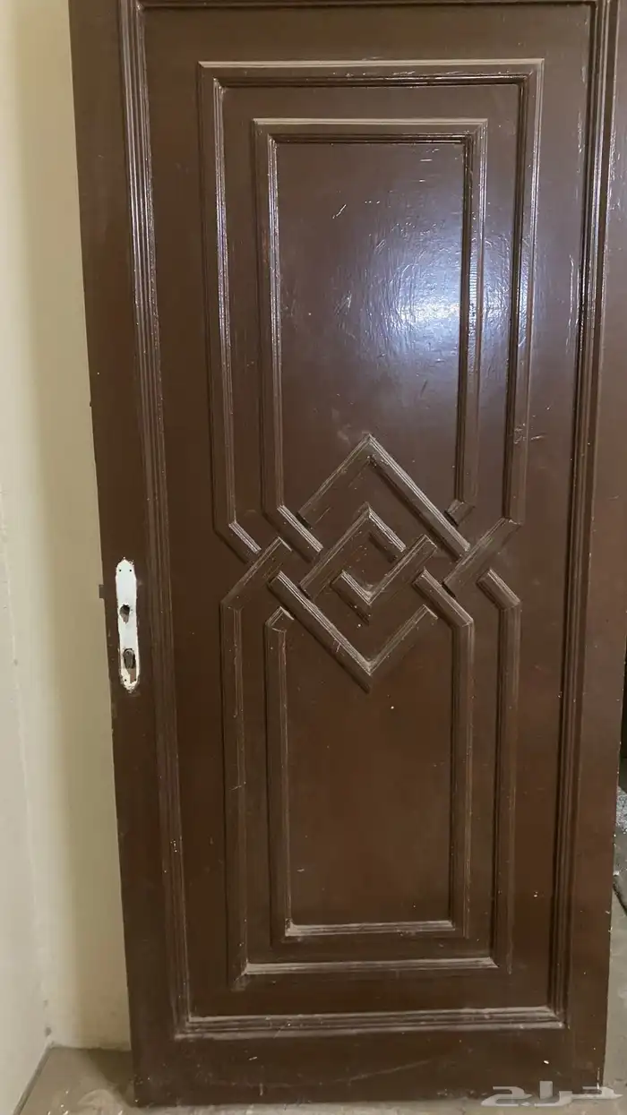 باب خشب بني 1