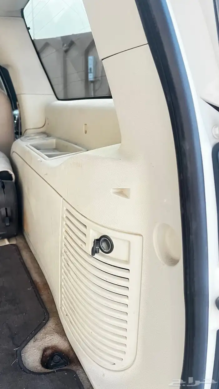 اسكاليد نضيف فل كامل بلاتنيوم2010 11