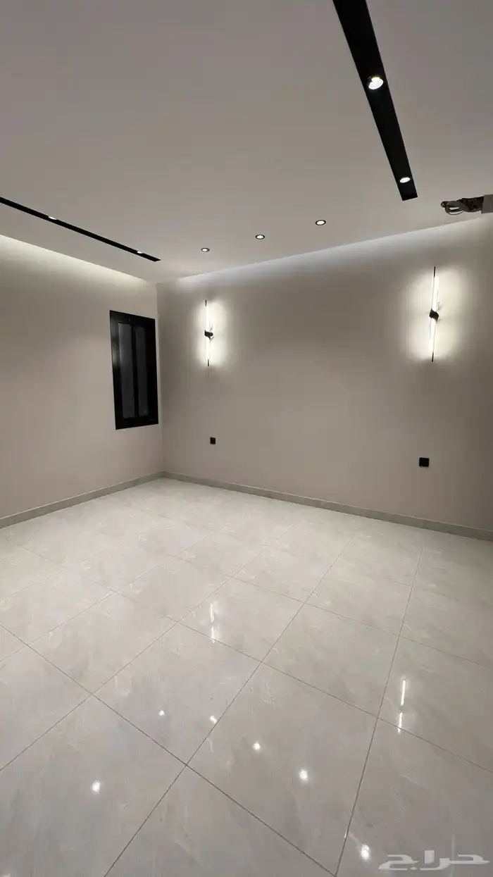 شقة للبيع في المحمدية موقع مميز وسعر حصري 1