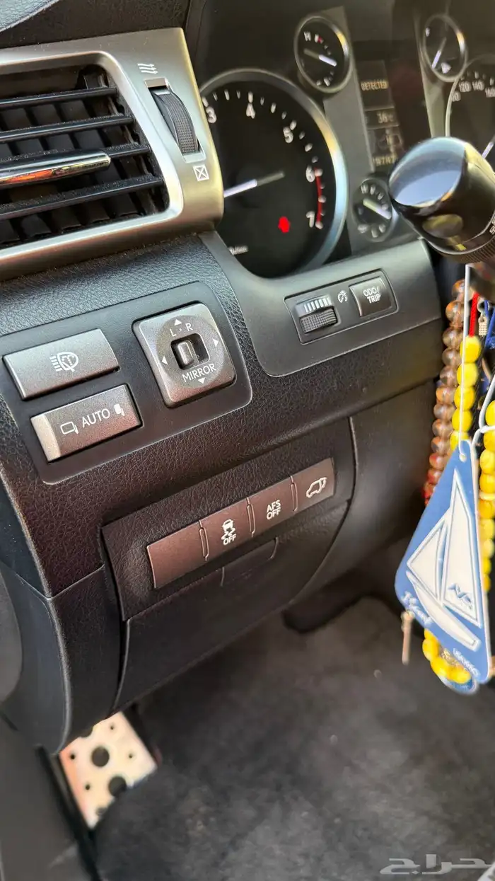 للبيع جيب لكزس LX570 2014 فل كامل 19