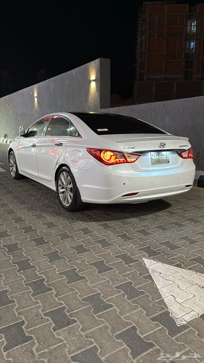 للبيع سوناتا نظيفه 3