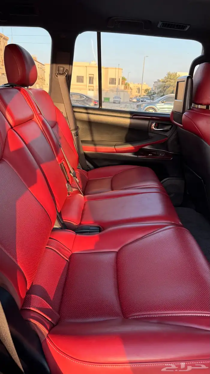 للبيع جيب لكزس LX570 2014 فل كامل 34