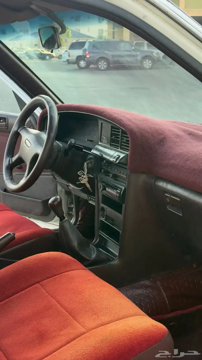 كرسيدا 1990 بحالة ممتازة 8