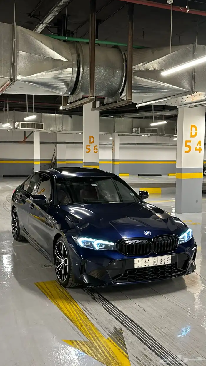 بي ام دبليو 330i 2023 3