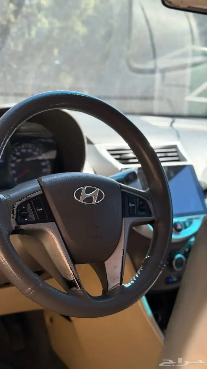 اكسنت 2015 قير مكينه شرط يوجد رشات متفرقه ممشى السياره 180 4