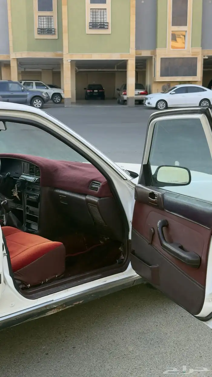 كرسيدا 1990 بحالة ممتازة 7