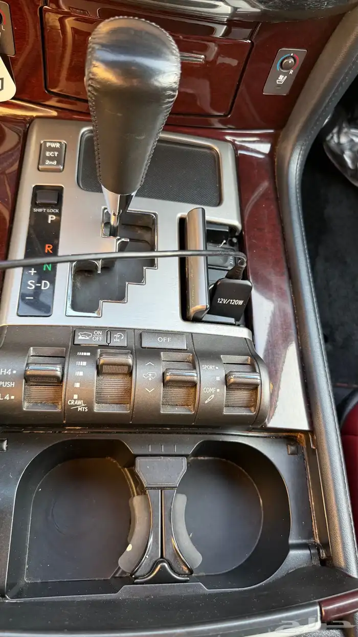 للبيع جيب لكزس LX570 2014 فل كامل 23