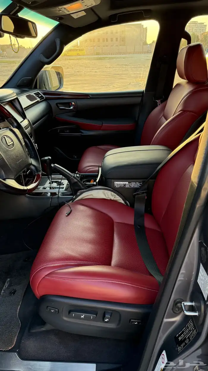 للبيع جيب لكزس LX570 2014 فل كامل 18
