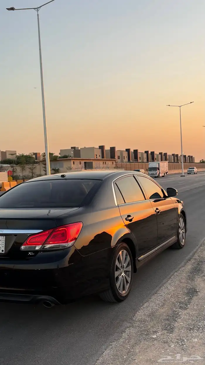 افالون 2012 اسود 1