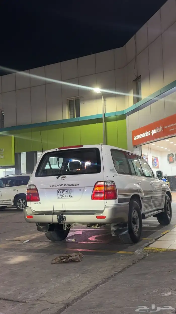 خلفيه لكزس لاند للبدل ب سبير علاق 0