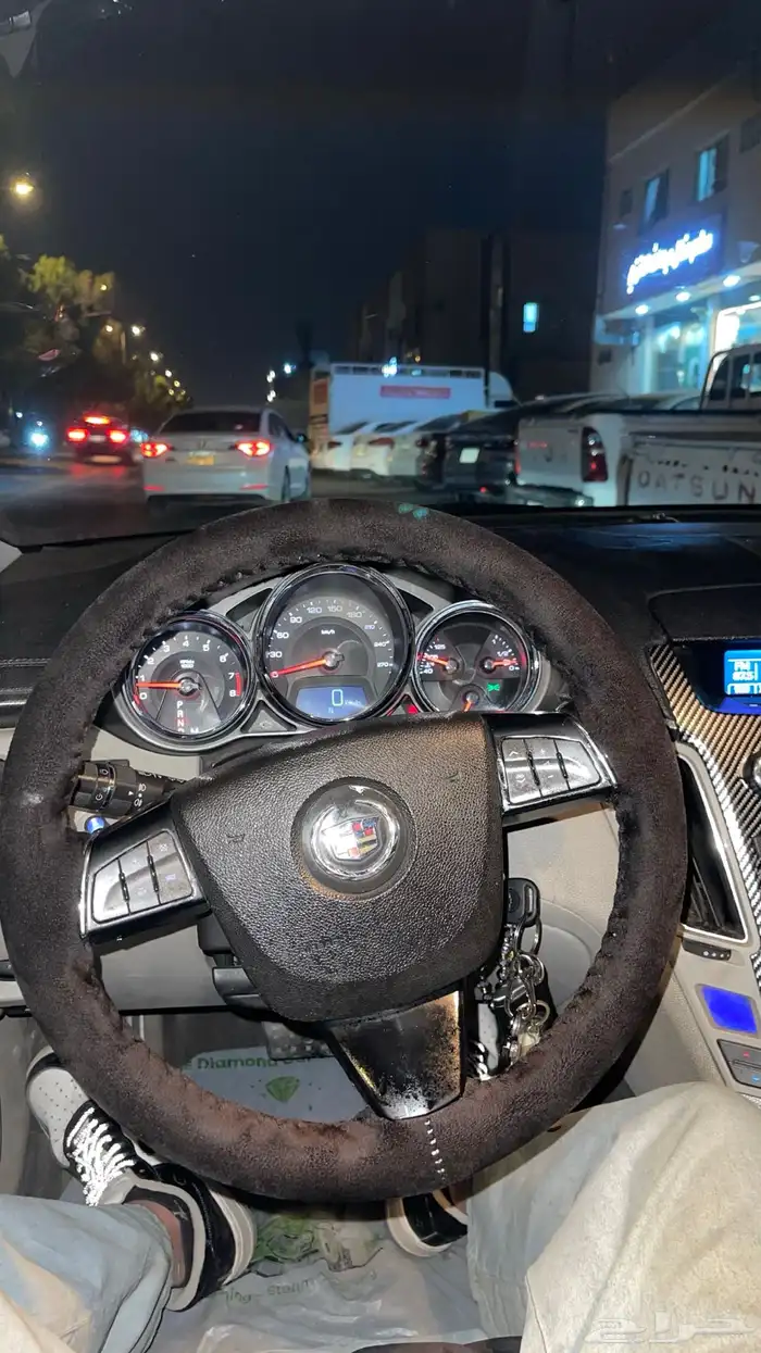 كاديلاك CTS v6 2012 للبيع او البدل المناسب 8