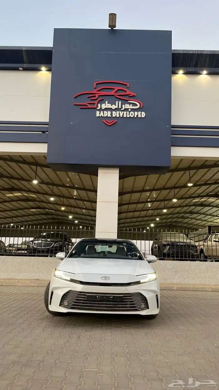 تويوتا كامري LE 3