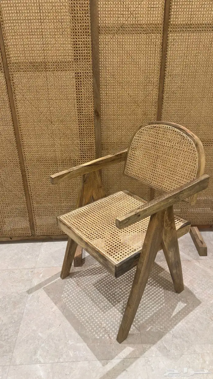 ديكور خشبي 2 مع كرسي 5