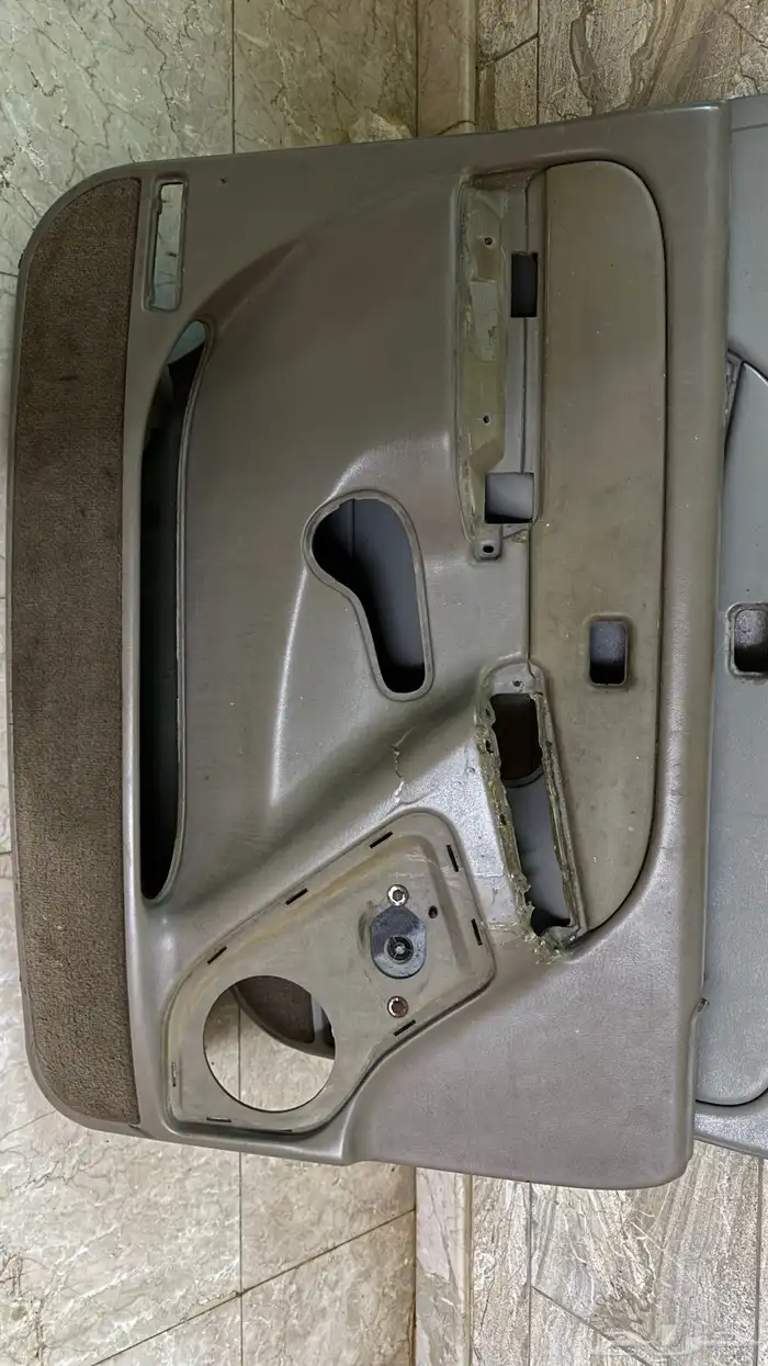 ديكور باب جمس يوكن او سييرا من 1999 الى 2006 0