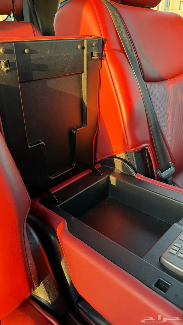 للبيع جيب لكزس LX570 2014 فل كامل 41