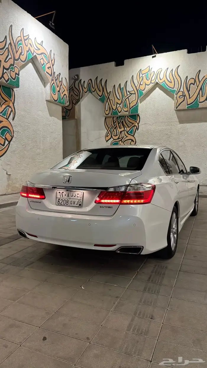 هوندا اكورد سبشل 2016 عداد قليل 252km 12
