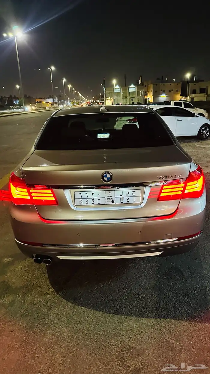 BMW-730Li ممشى قليل 2015 10