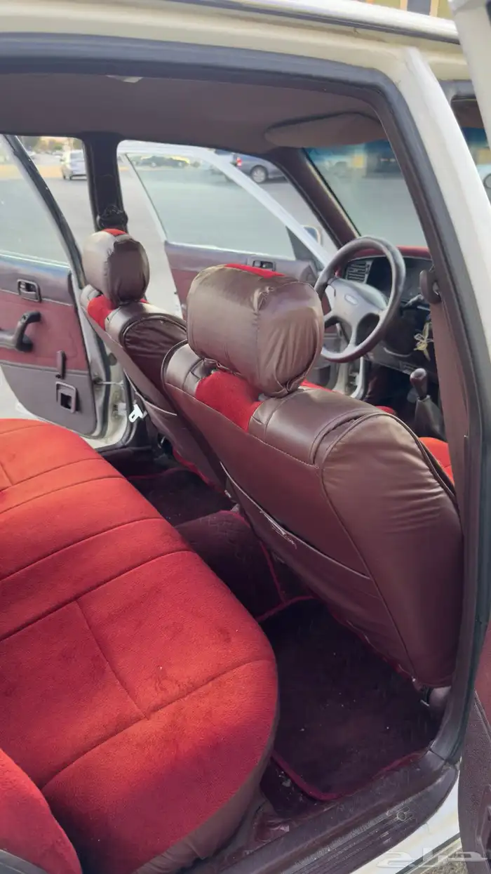 كرسيدا 1990 بحالة ممتازة 13