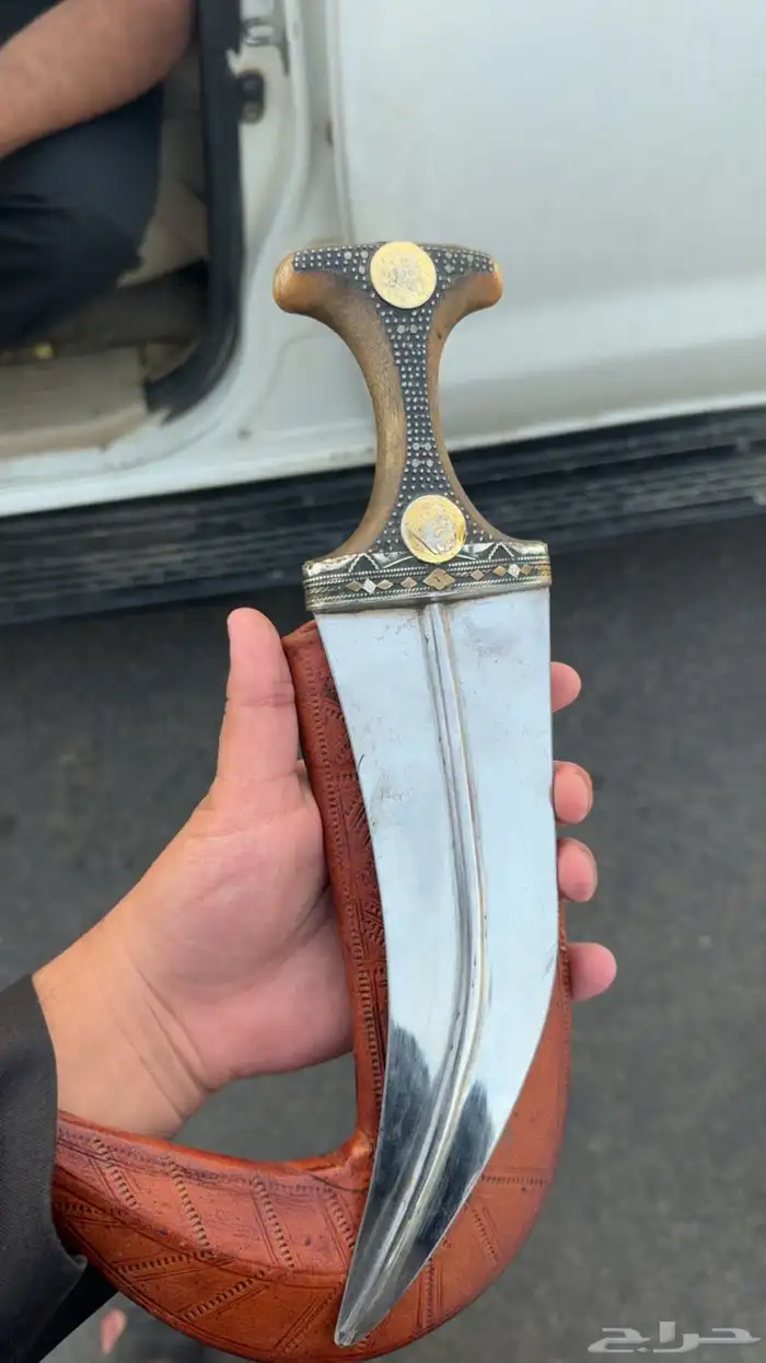 خنجر قرن بدون مسبت 0