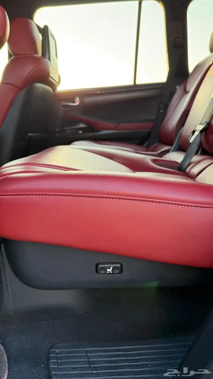 للبيع جيب لكزس LX570 2014 فل كامل 36