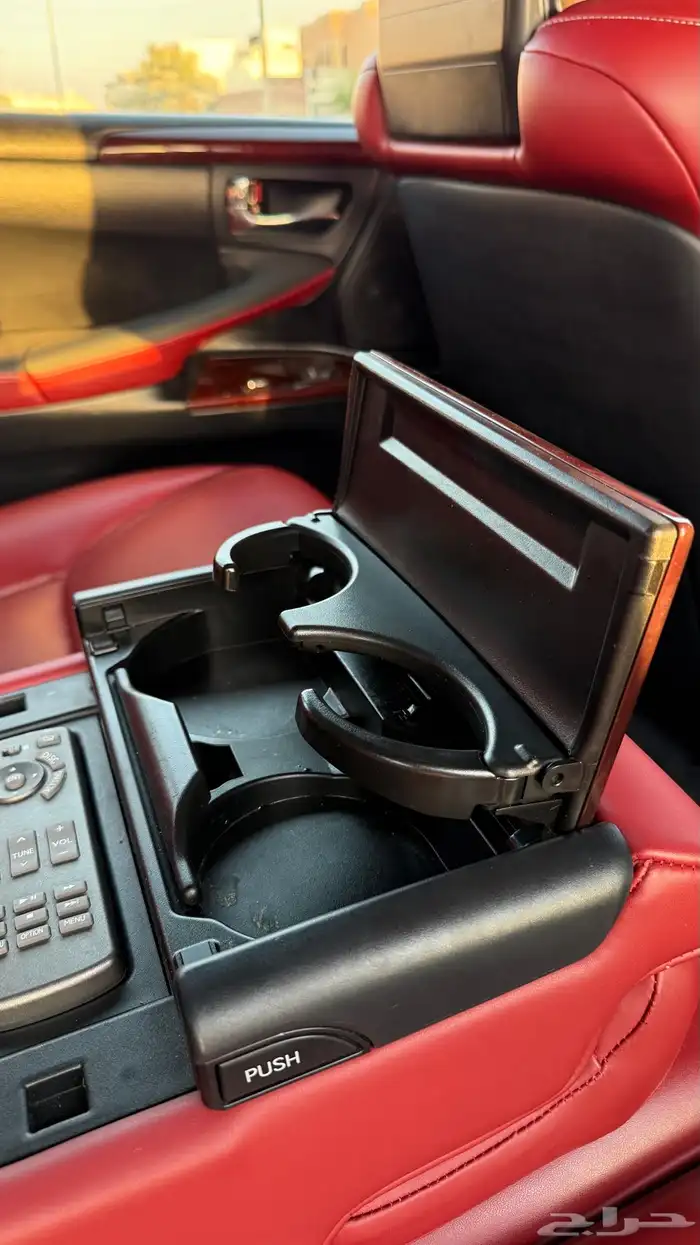 للبيع جيب لكزس LX570 2014 فل كامل 40