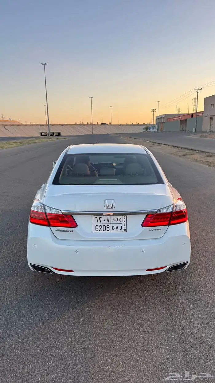 هوندا اكورد سبشل 2016 عداد قليل 252km 22