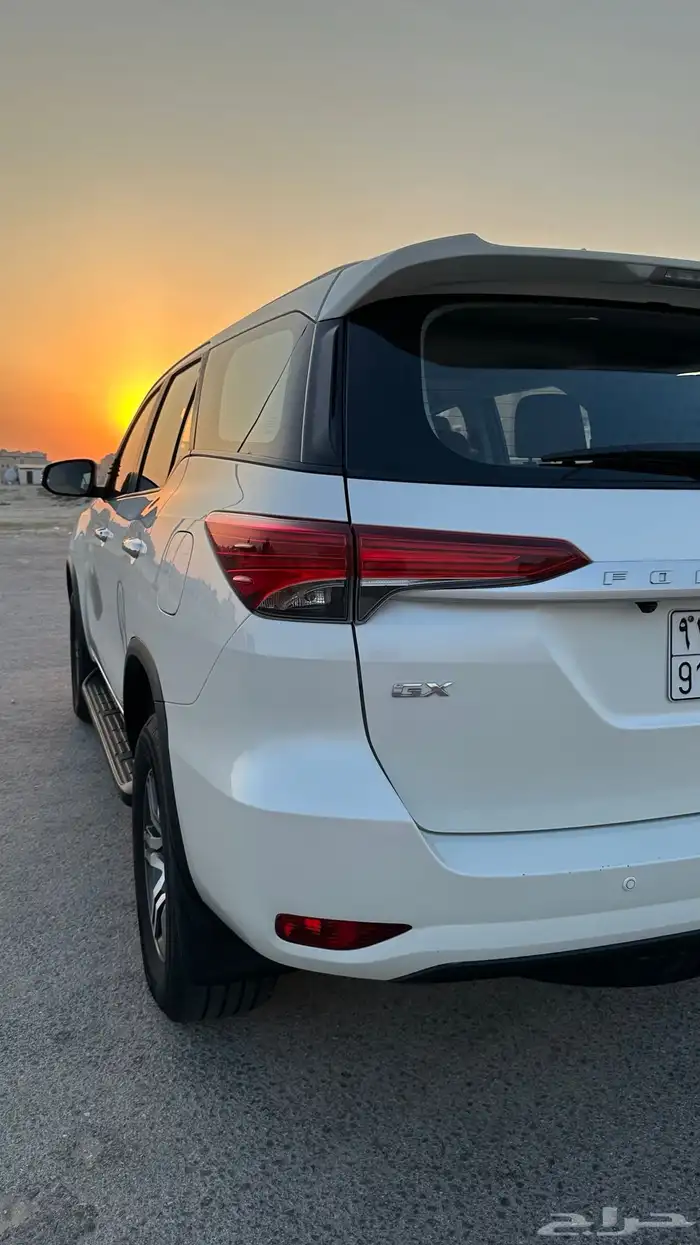 فورتشنر مديل 2022 - 4 سلندر - دبل 6